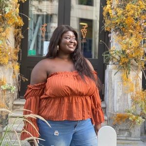 Meet your Posher, Estelle